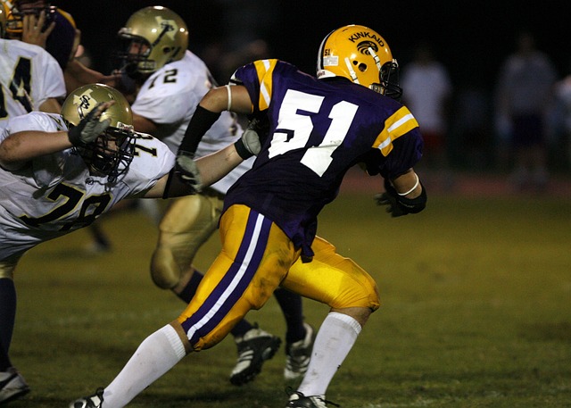 高效发挥！胡金秋20分钟9投8中轻取19分5篮板