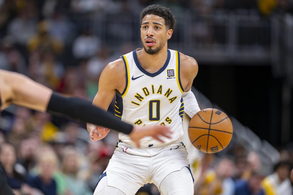 劫富济贫看红魔！曼联对阵英超第4-9名全胜 对阵下半区球队仅1胜